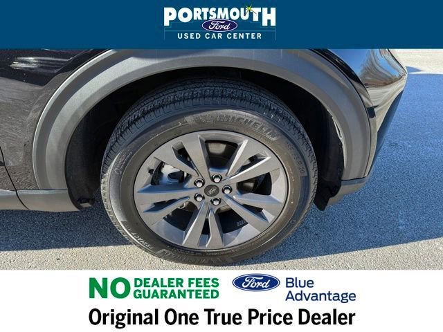 Used 2022 Ford Explorer XLT w/ Equipment Group 202A AWD/4WD image 38