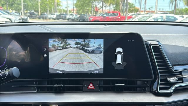 Used 2025 Kia Sportage EX FWD image 24