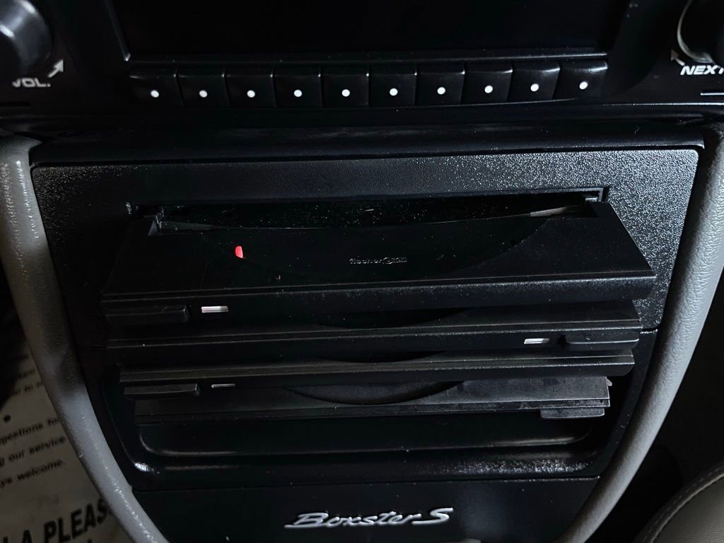 Used 2003 Porsche Boxster S image 24