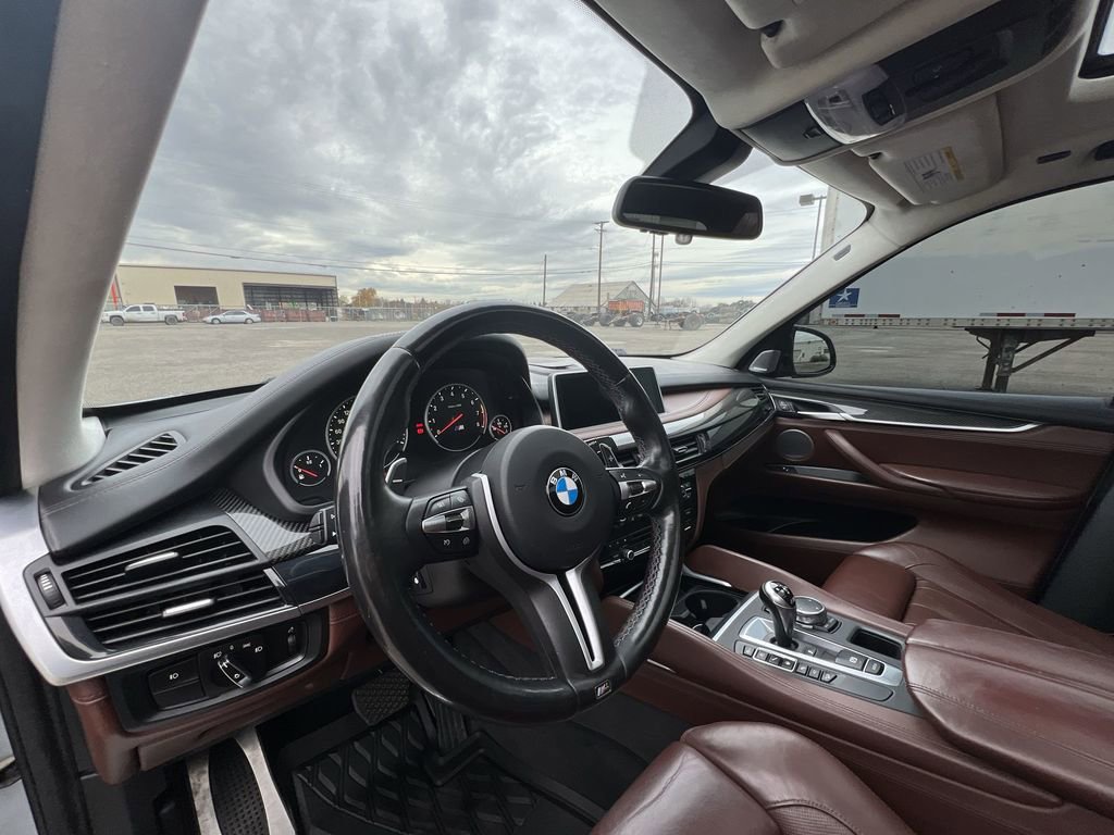 Used 2016 BMW X5 M image 10