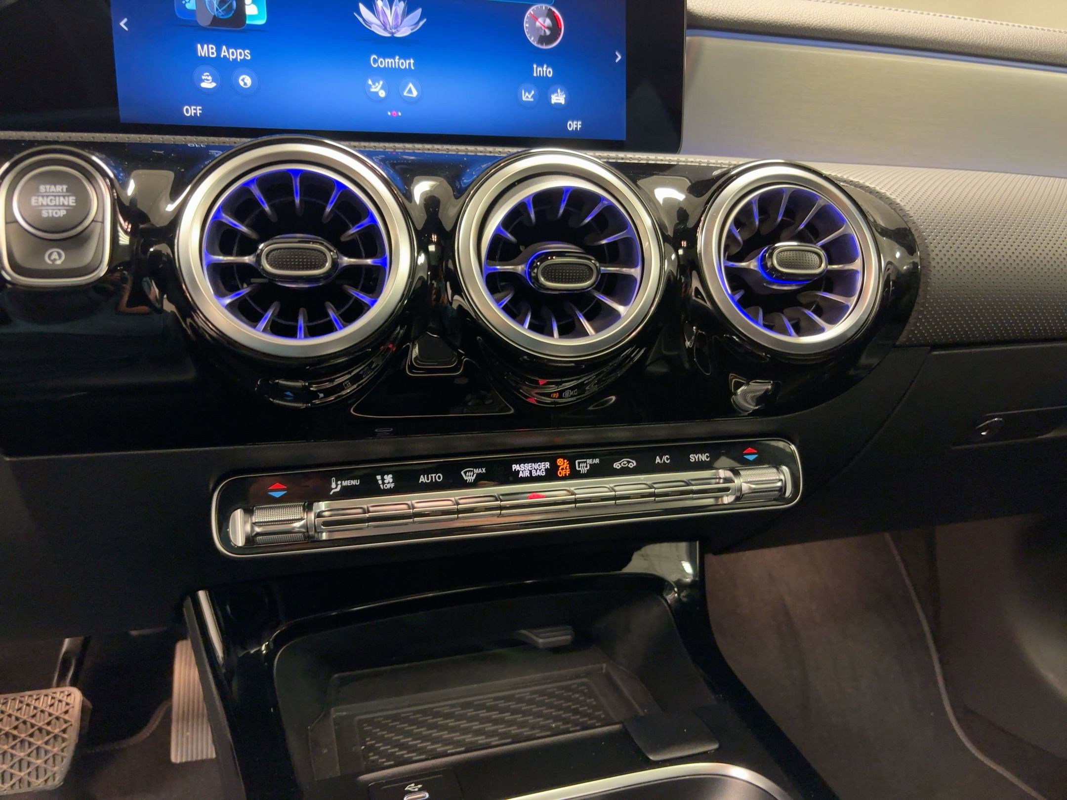 Used 2025 Mercedes-Benz CLA 250 image 28