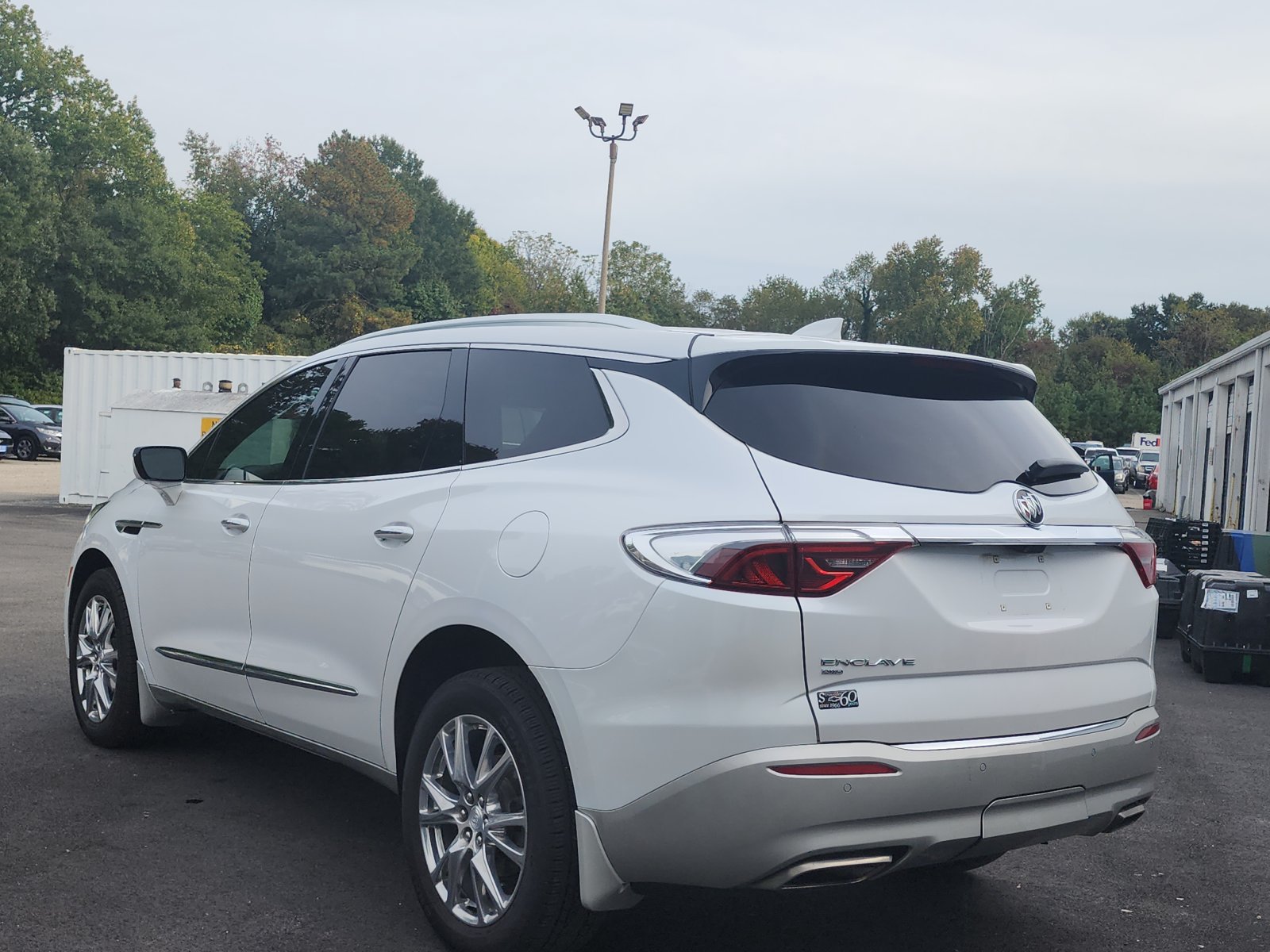 Used 2022 Buick Enclave Premium w/ Experience Buick Package AWD/4WD image 3