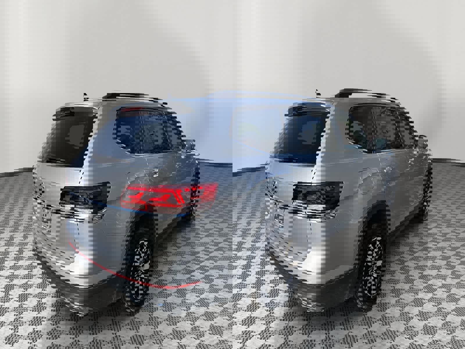 Used 2023 Volkswagen Atlas SE image 7