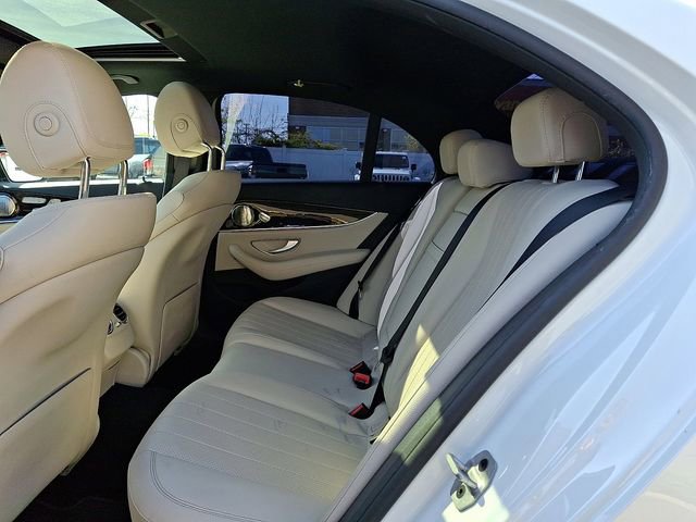 Used 2022 Mercedes-Benz E 350 4MATIC Sedan image 10
