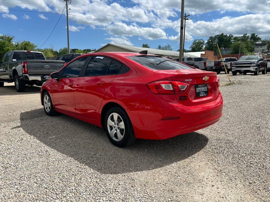 Used 2017 Chevrolet Cruze LS FWD image 6