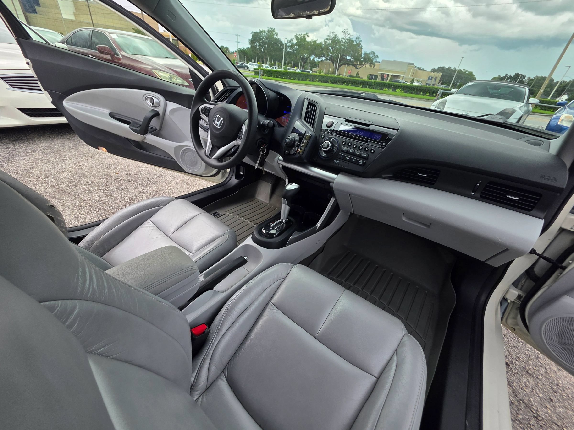 Used 2011 Honda CR-Z image 15