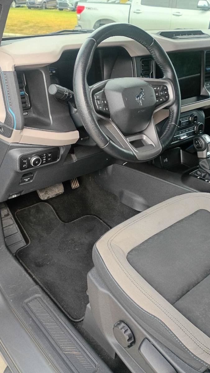 Used 2023 Ford Bronco Wildtrak AWD/4WD image 11