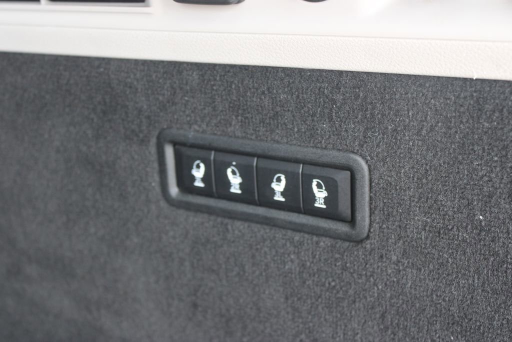 Used 2023 Jeep Grand Wagoneer Series II w/ Flexible Seating Group image 16