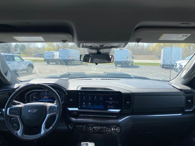 Used 2024 Chevrolet Silverado 1500 LT Trail Boss w/ Convenience Package II AWD/4WD image 18