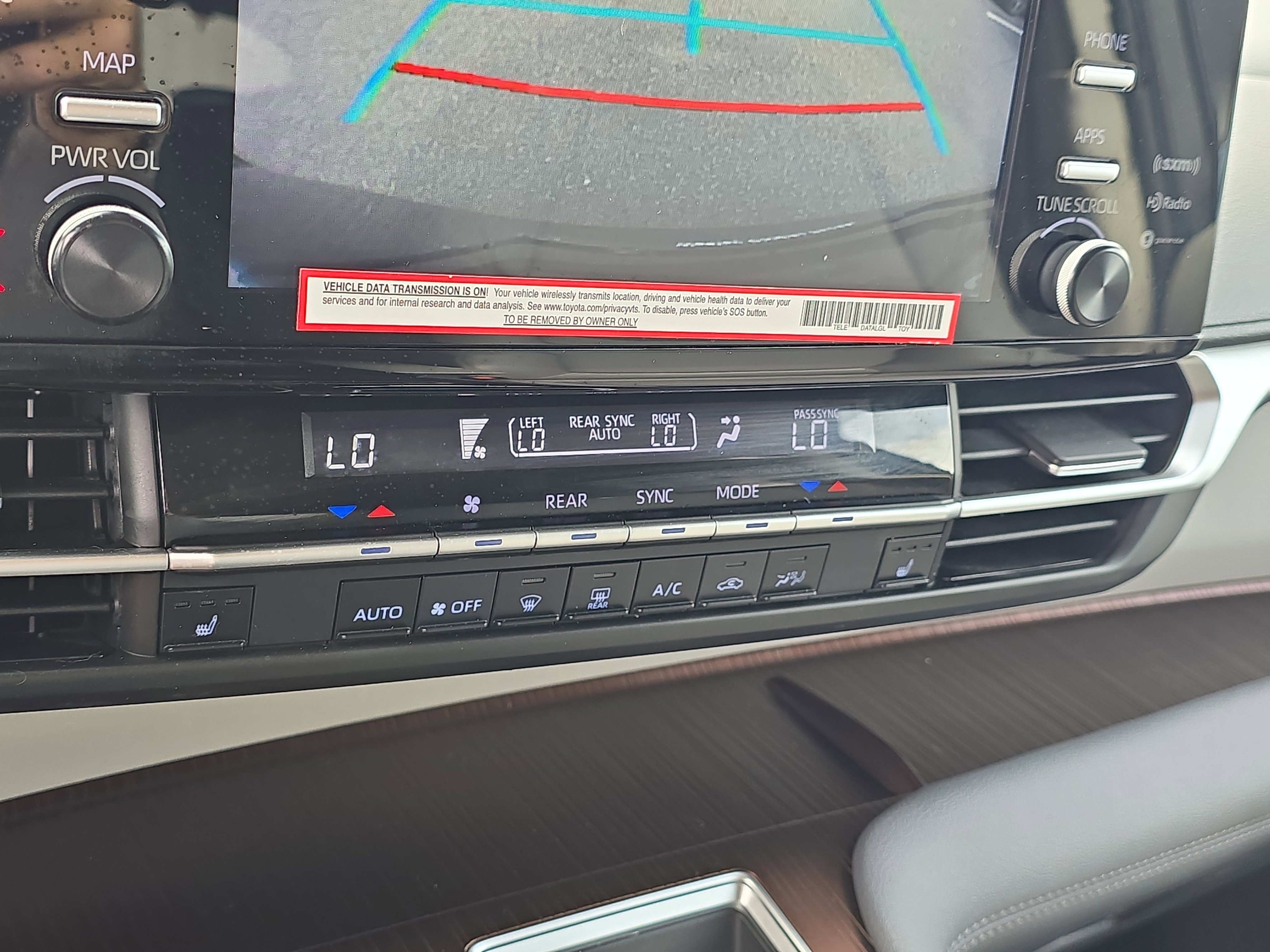 Used 2022 Toyota Sienna XLE FWD image 27