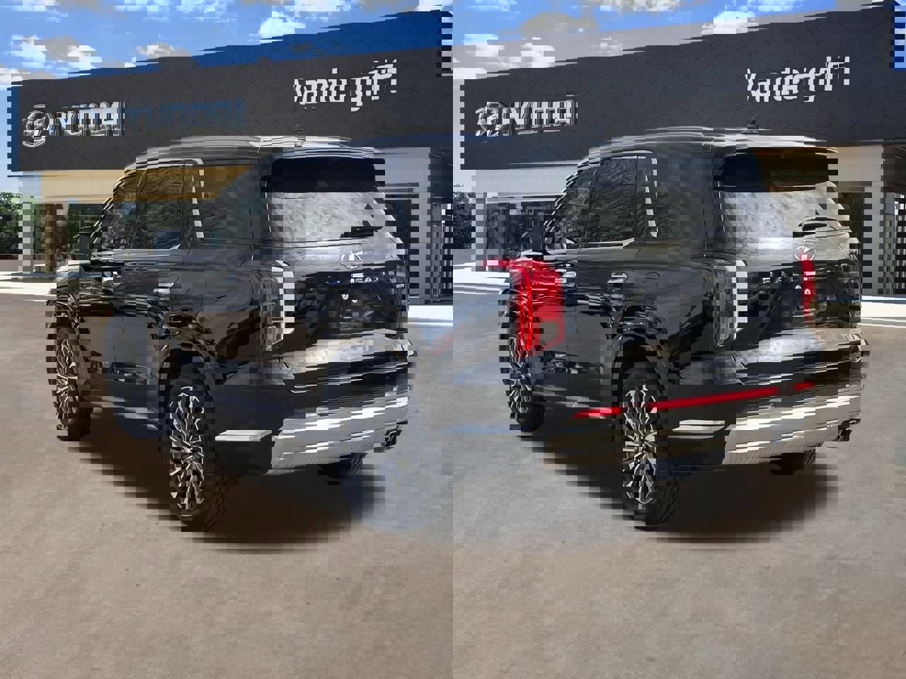 Used 2025 Hyundai Palisade Calligraphy image 12