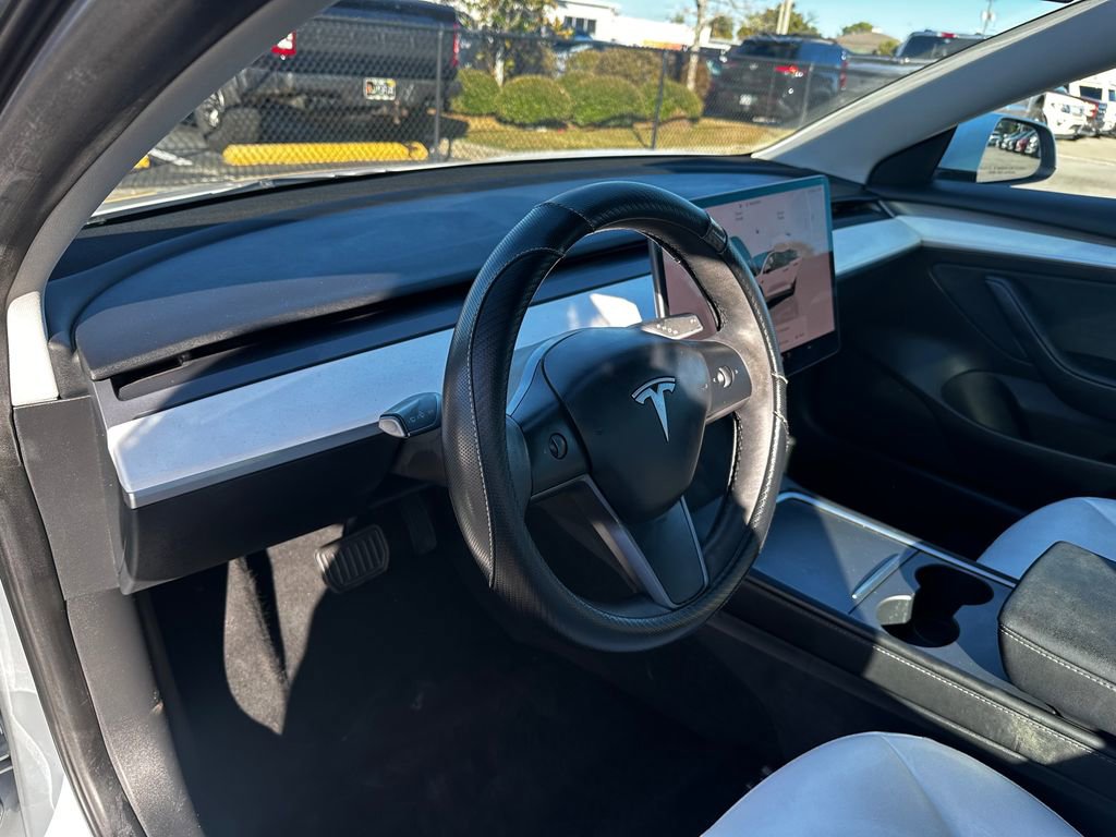 Used 2023 Tesla Model 3 Standard Range image 43