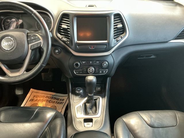 Used 2017 Jeep Cherokee Limited image 9