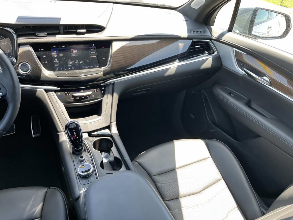New 2025 Cadillac XT6 Sport w/ Platinum Package AWD/4WD image 15