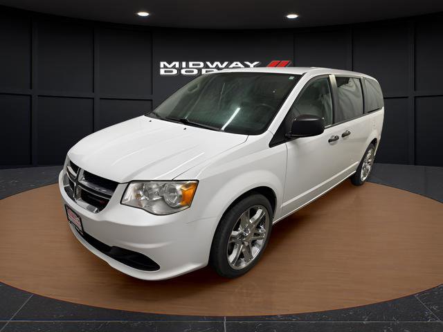 Used 2019 Dodge Grand Caravan SE w/ UConnect Hands-Free Group image 2