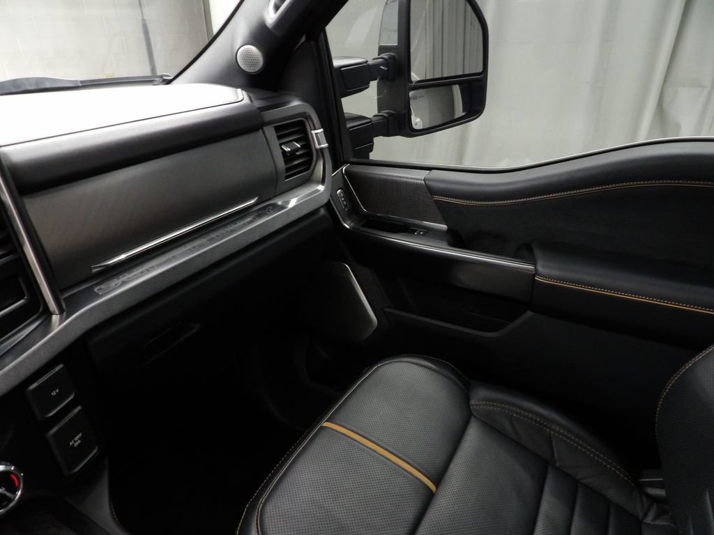 Used 2024 Ford F450 Platinum AWD/4WD image 31