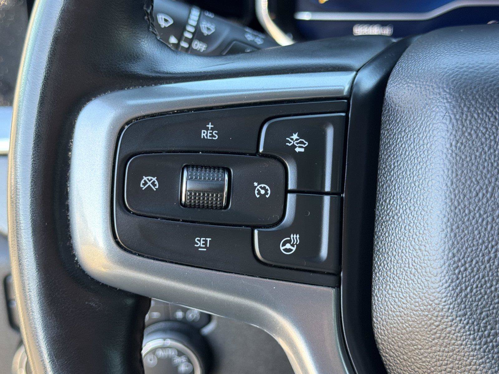 Used 2025 Chevrolet Silverado 1500 LT AWD/4WD image 24