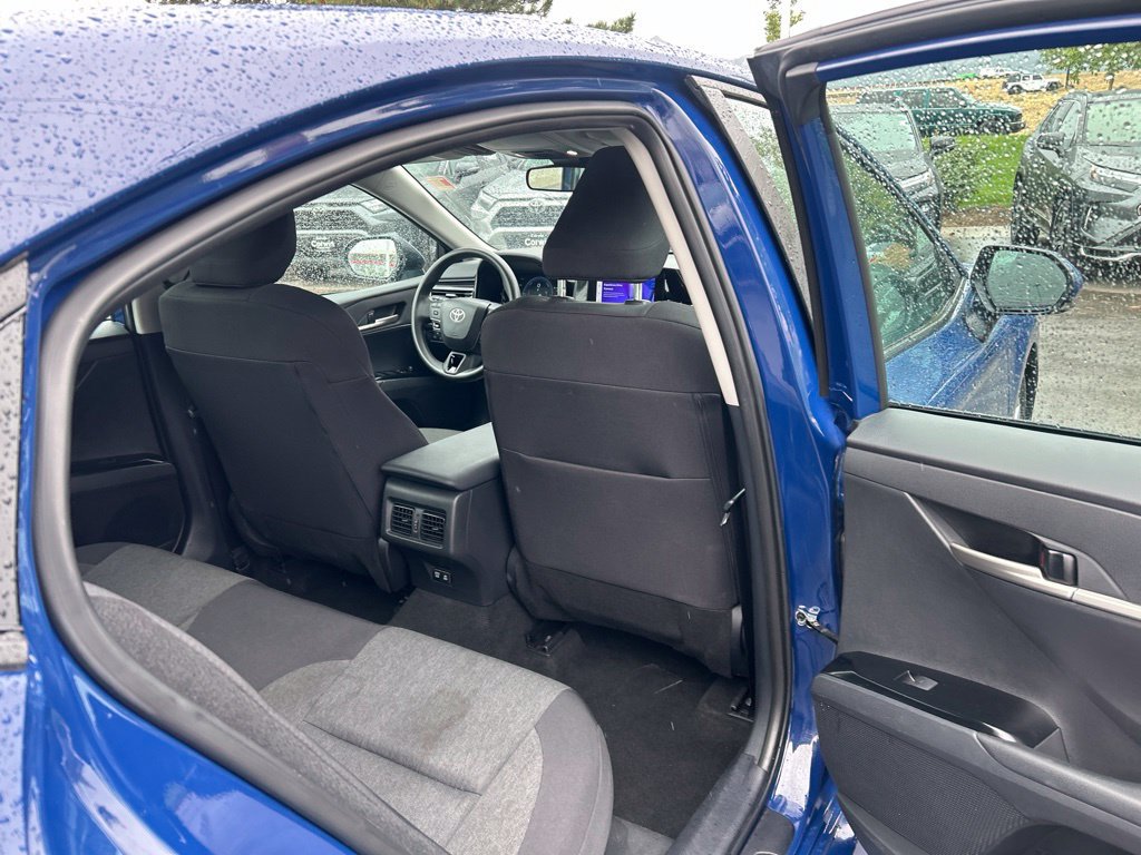 Used 2025 Toyota Camry LE FWD image 15