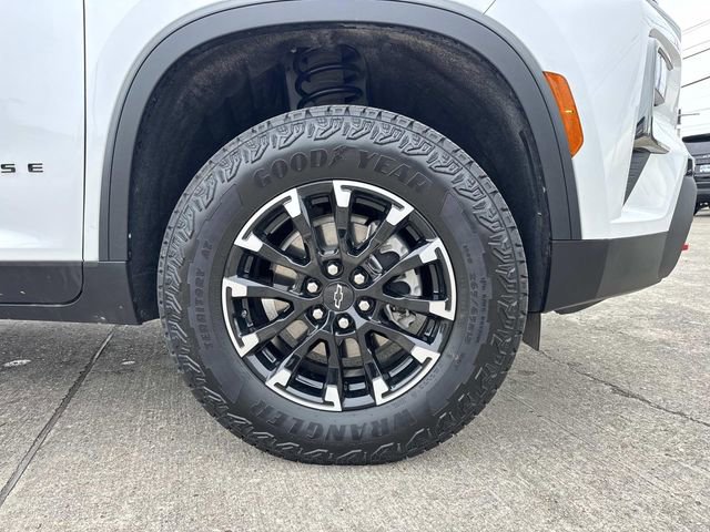 Used 2025 Chevrolet Traverse Z71 w/ Driver Confidence Package image 7