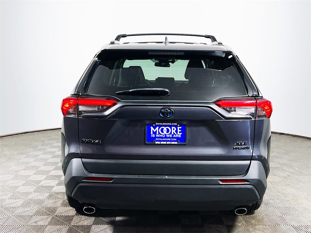 Certified 2021 Toyota RAV4 XLE Premium image 7