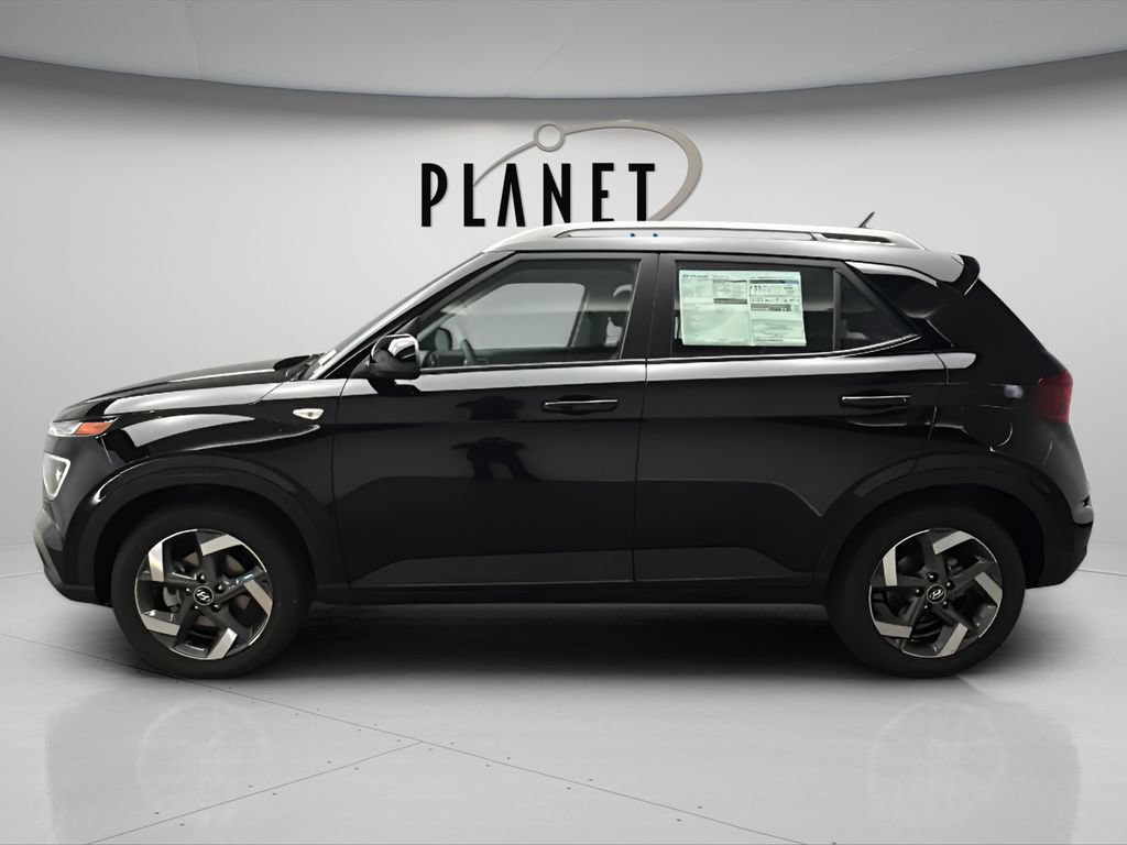 New 2026 Hyundai Venue SEL FWD image 3