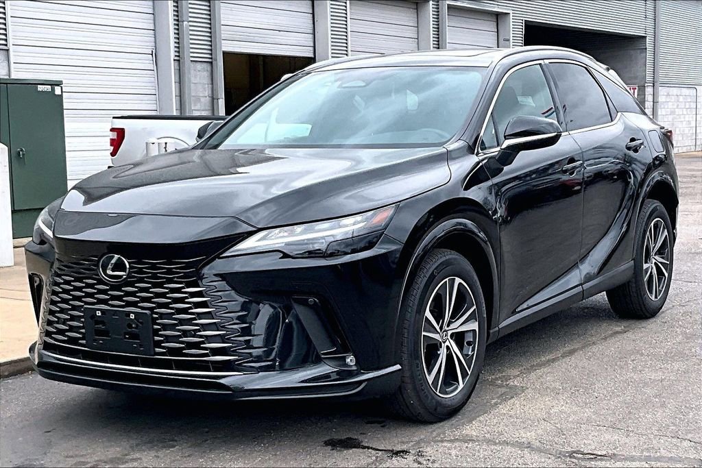 Used 2024 Lexus RX 350 FWD w/ Technology Package image 2