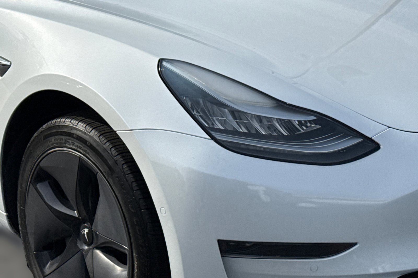 Used 2020 Tesla Model 3 Standard Range image 10