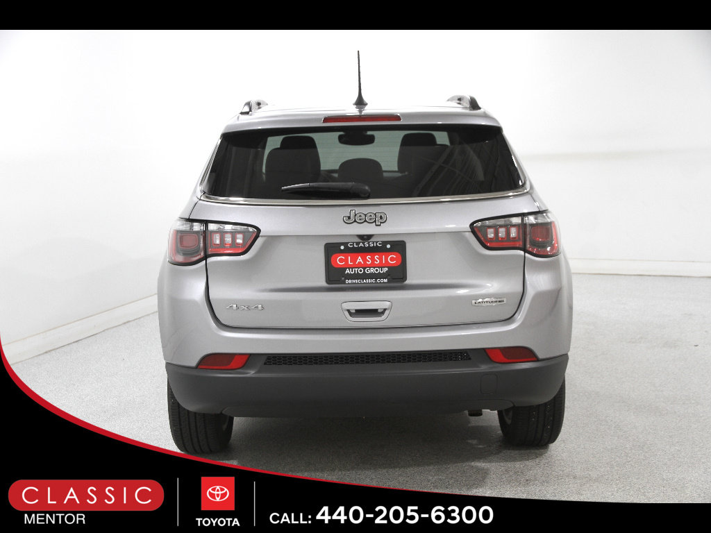 Used 2022 Jeep Compass Latitude w/ Sun and Sound Group AWD/4WD image 21