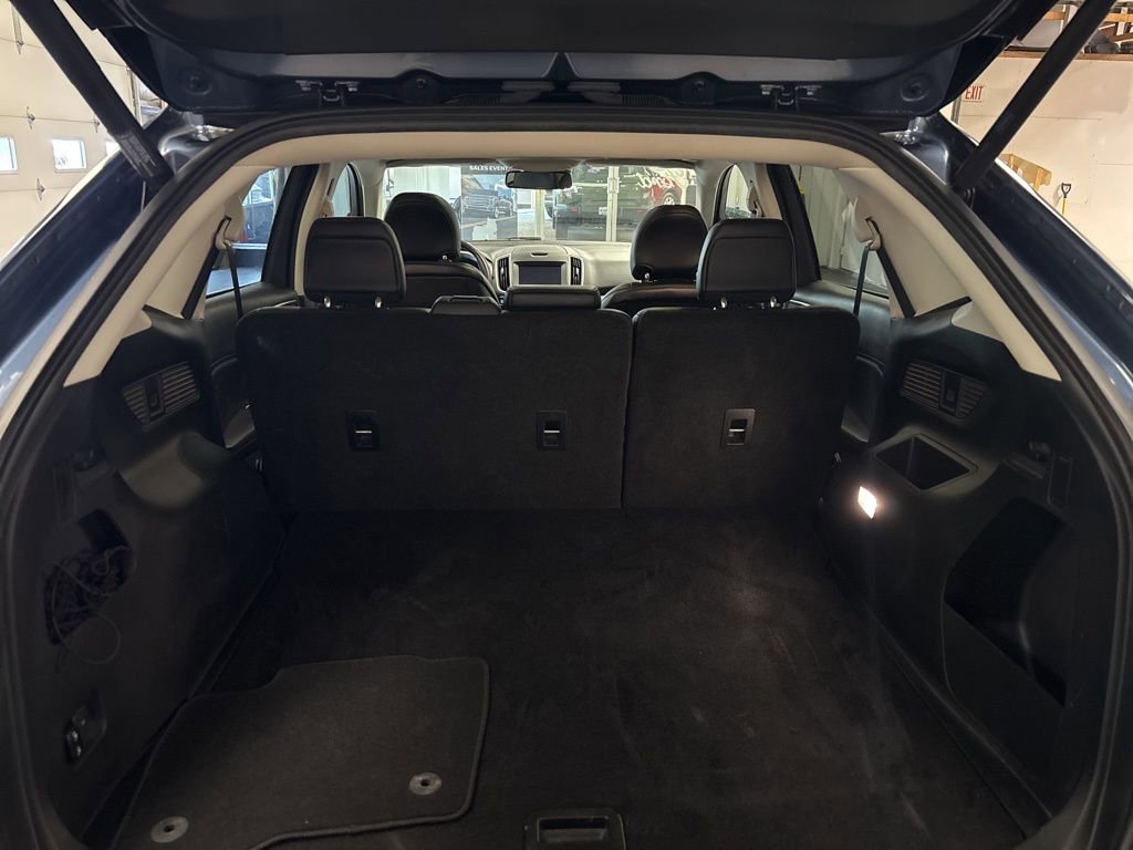 Used 2019 Ford Edge SEL w/ Equipment Group 201A image 28