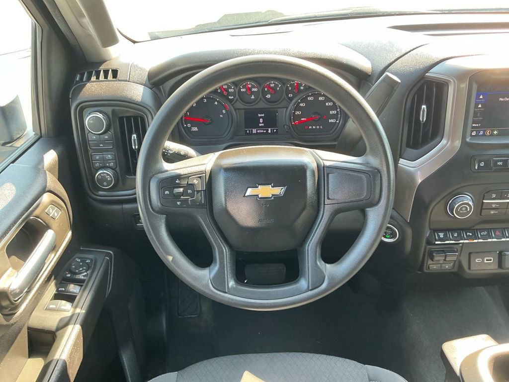Used 2024 Chevrolet Silverado 2500 Custom w/ Custom Value Package image 18