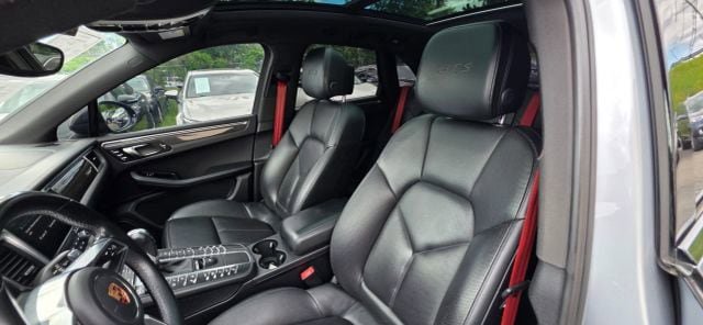 Used 2018 Porsche Macan GTS w/ Premium Package Plus AWD/4WD image 11