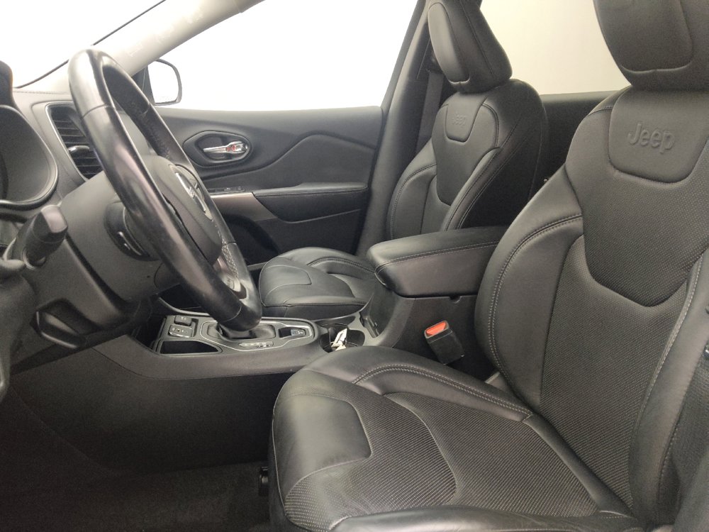 Used 2021 Jeep Cherokee Latitude Lux FWD image 17