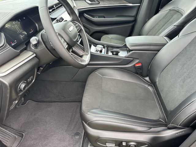 New 2026 Jeep Grand Cherokee Altitude AWD/4WD image 27