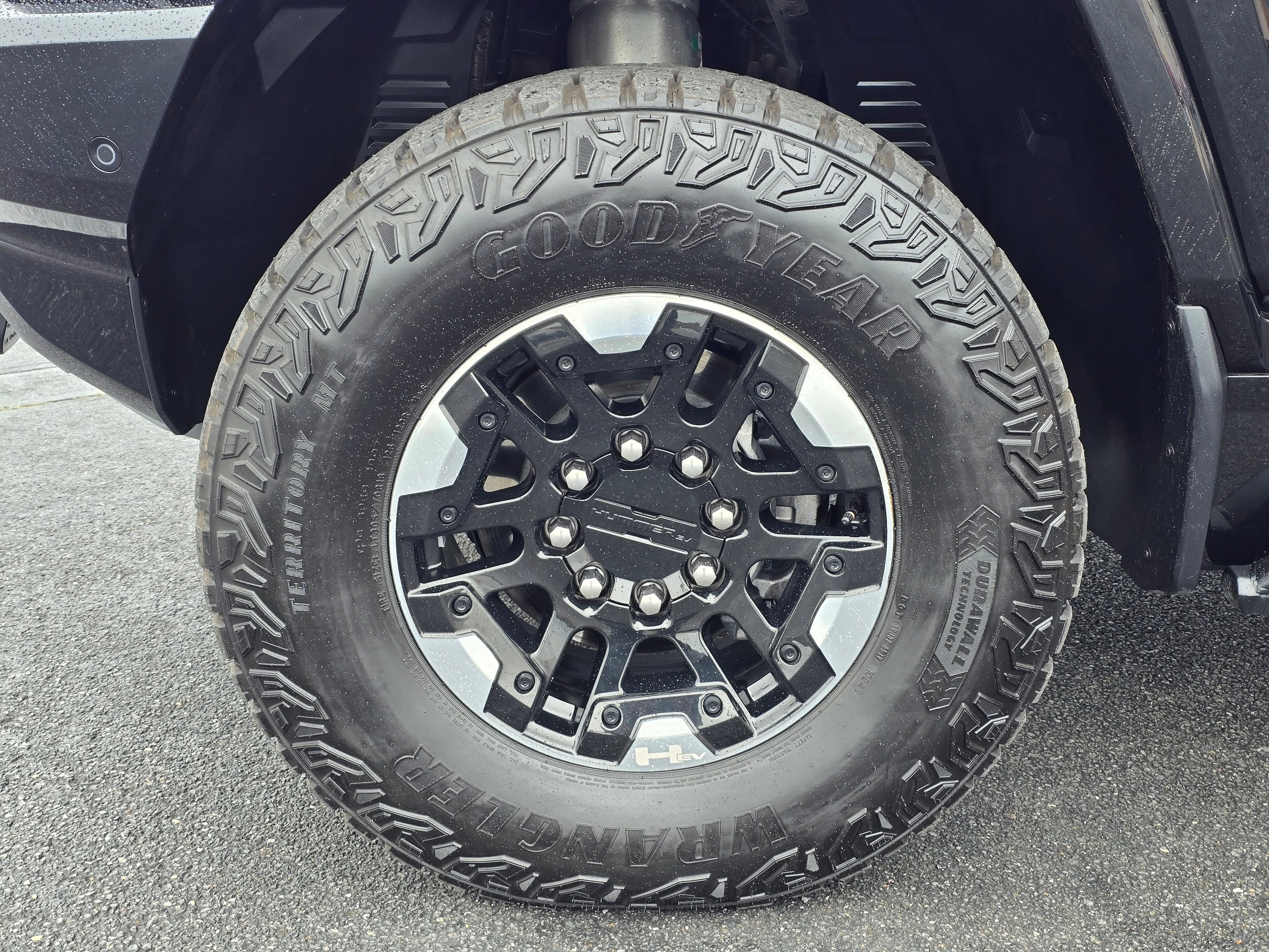 Used 2024 GMC Hummer EV 2X w/ Extreme Off-Road Package image 39
