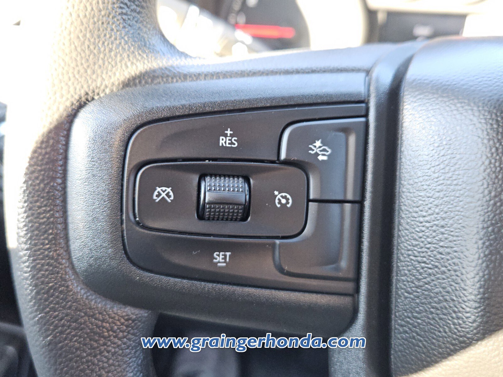 Used 2024 GMC Sierra 2500 Pro w/ 1SA Pro Safety Plus Package image 19