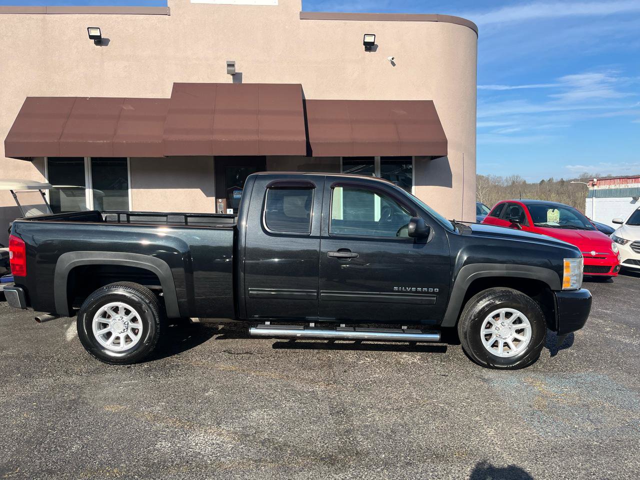 Used 2010 Chevrolet Silverado 1500 LS image 4