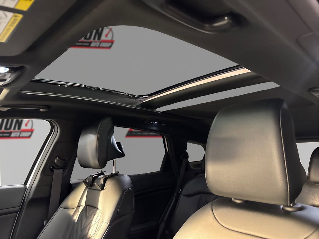 Used 2018 Kia Sorento LX image 14