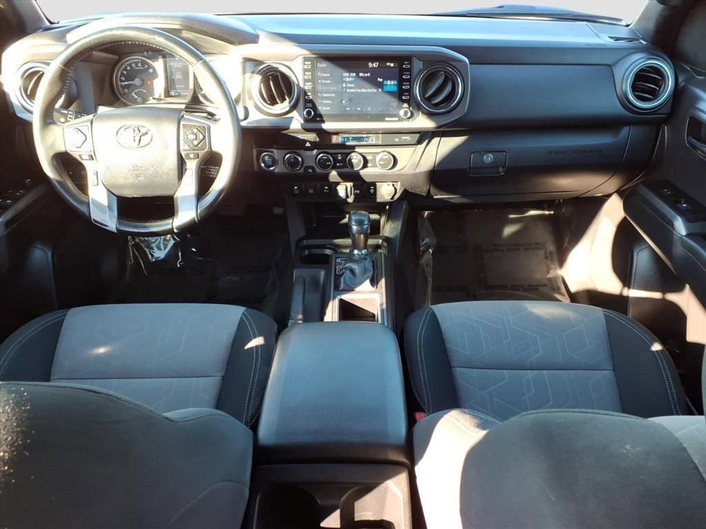 Used 2023 Toyota Tacoma TRD Off-Road w/ Technology Package AWD/4WD image 14