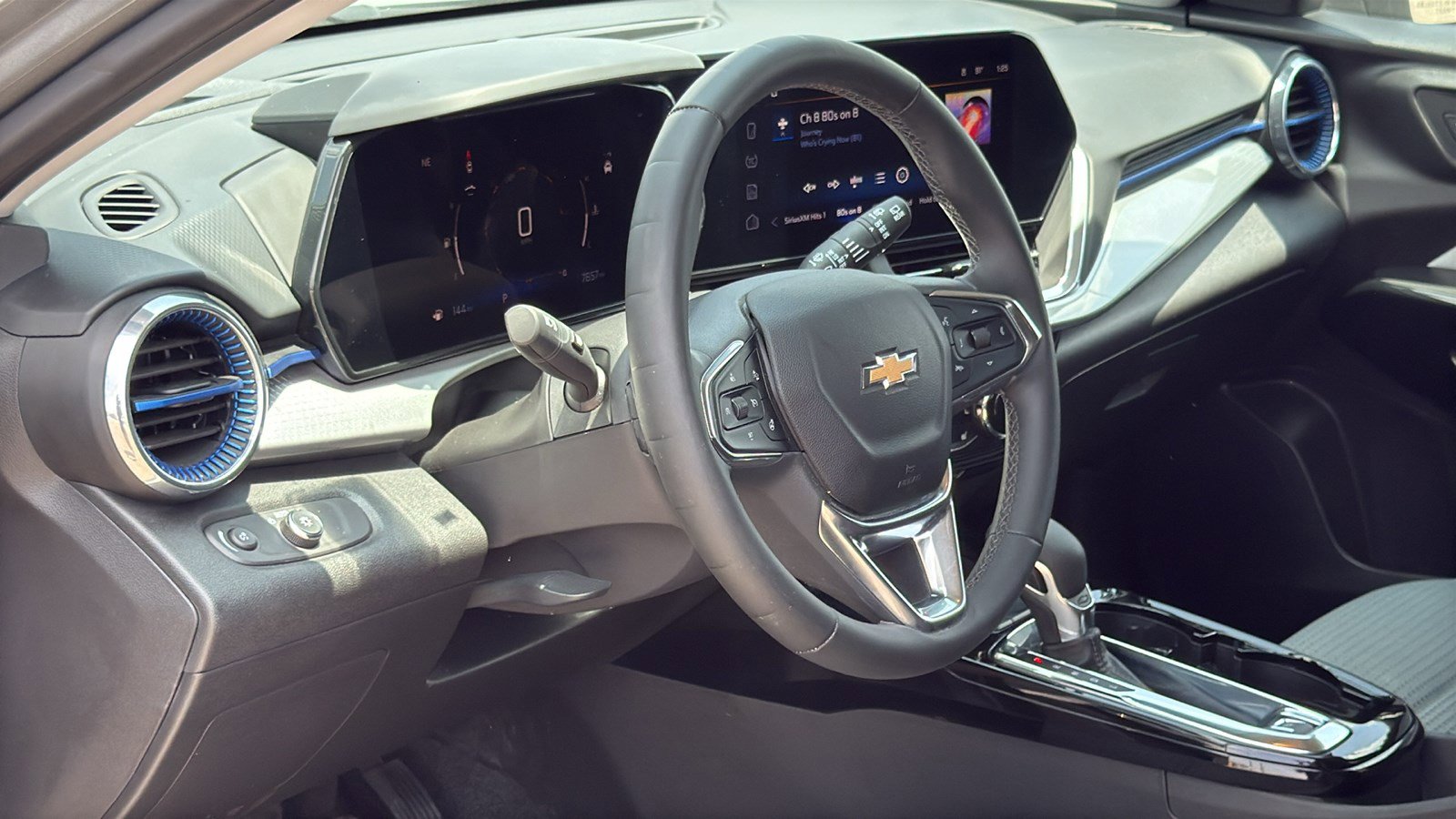 Used 2024 Chevrolet Trax LT w/ Driver Confidence Package FWD image 10