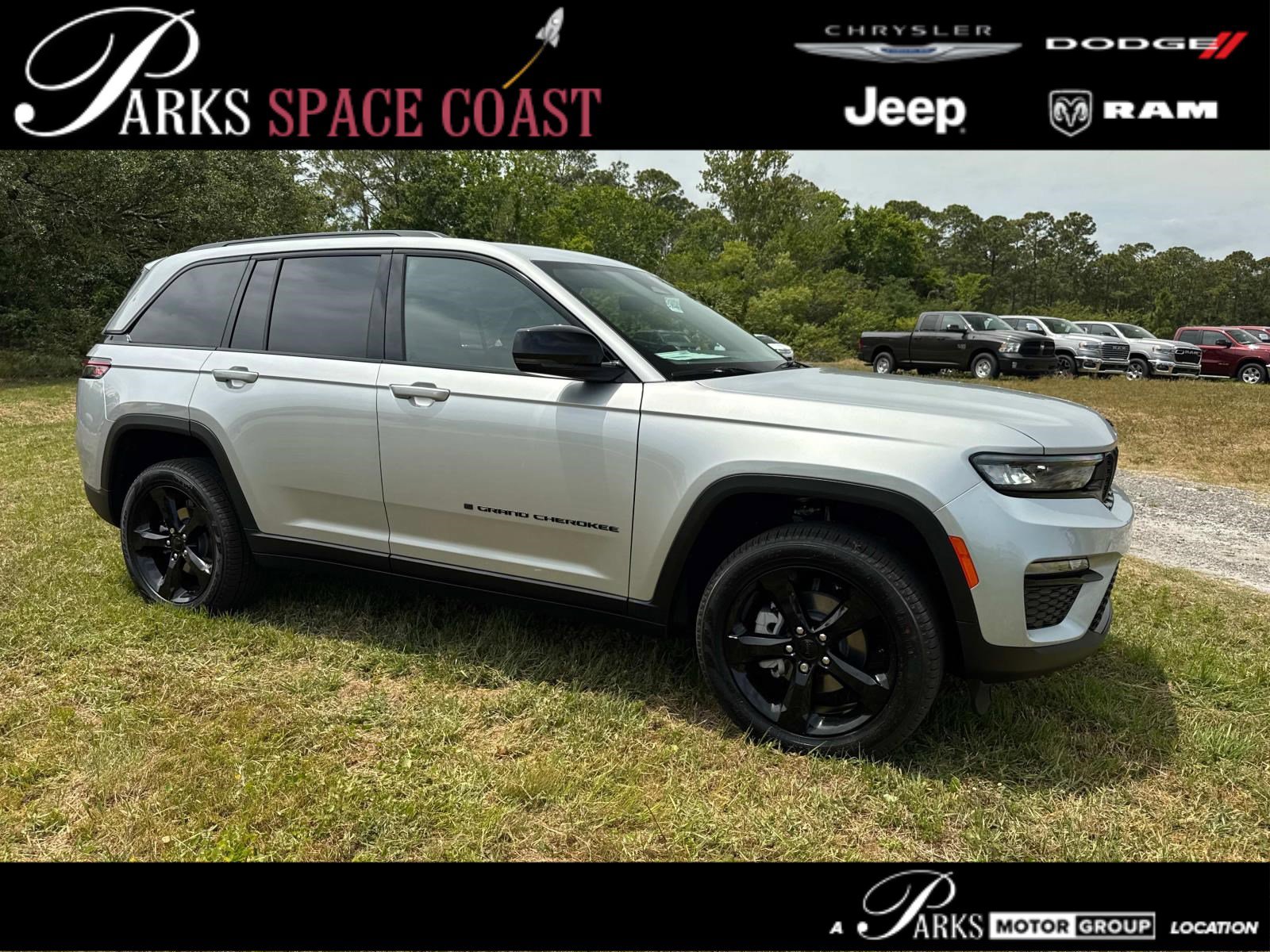 New 2025 Jeep Grand Cherokee Limited w/ Black Appearance Package