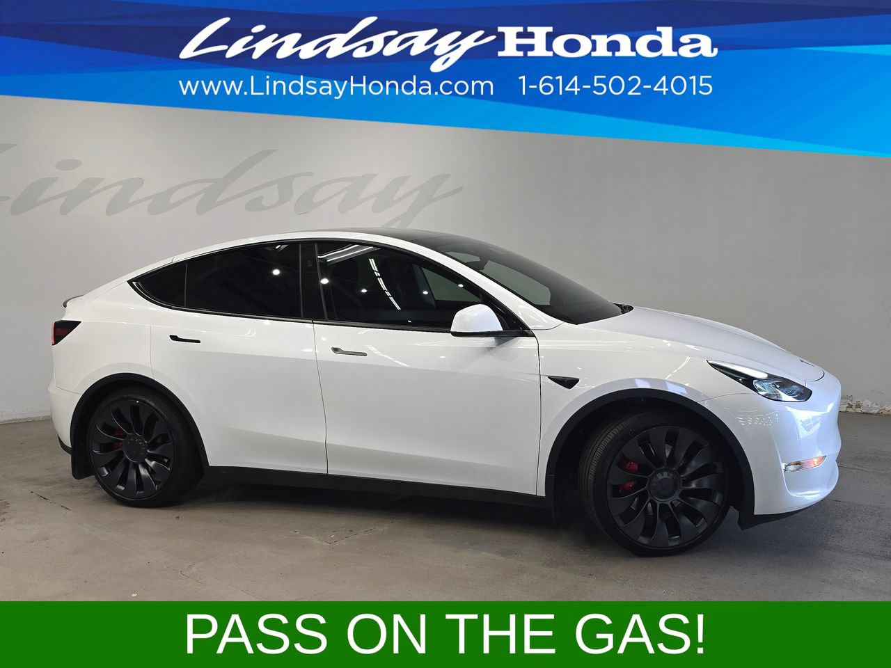Used 2024 Tesla Model Y Performance AWD/4WD image 3