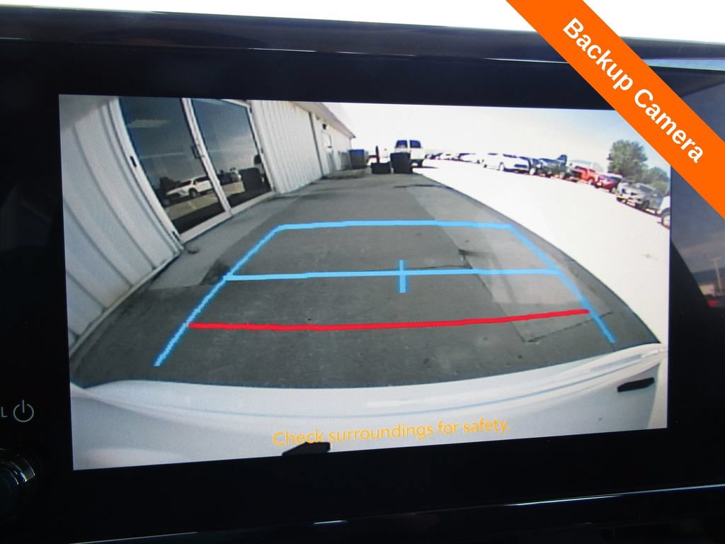 Used 2025 Toyota Corolla LE FWD image 7