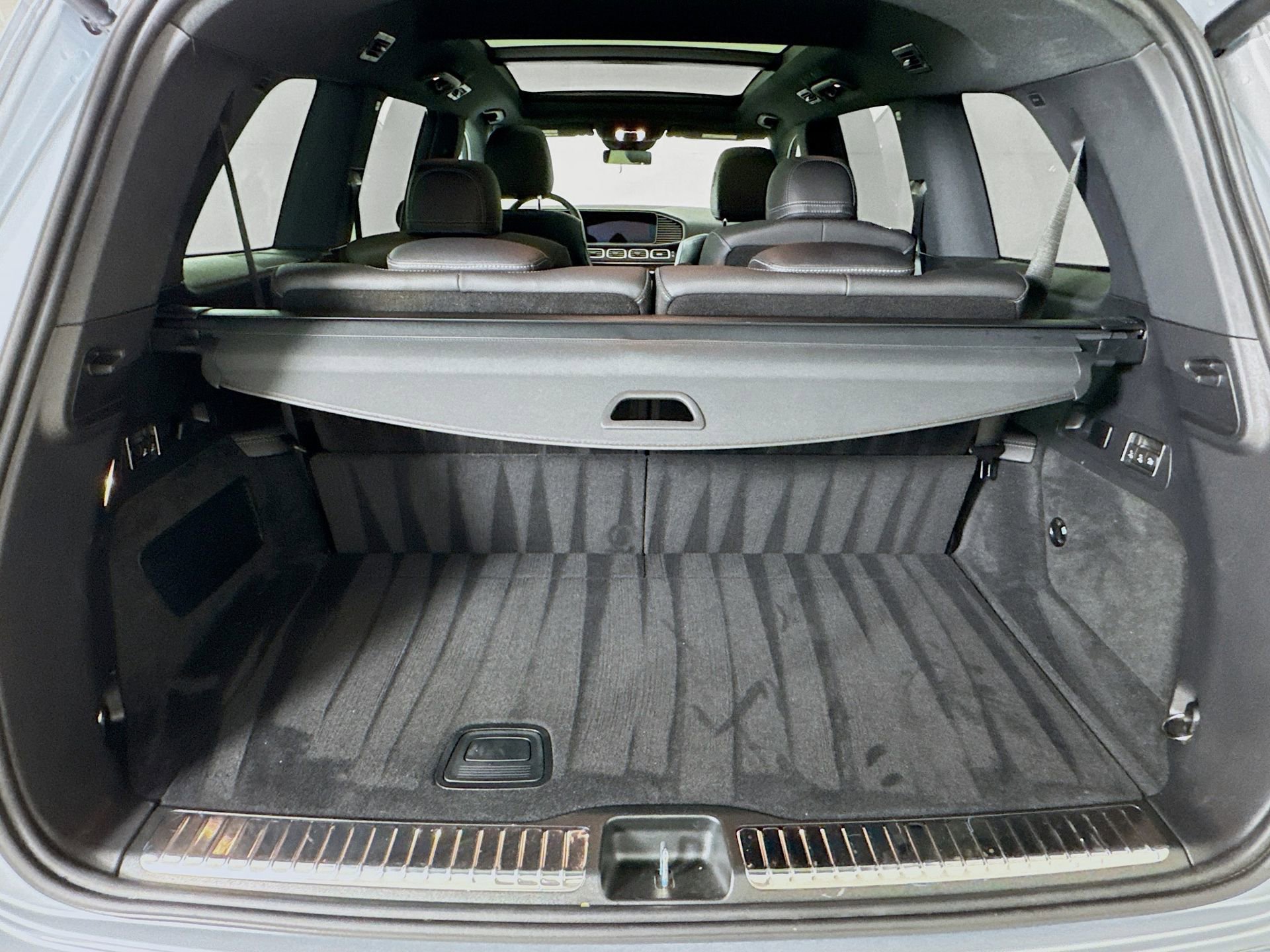 Used 2025 Mercedes-Benz GLS 450 4MATIC image 29