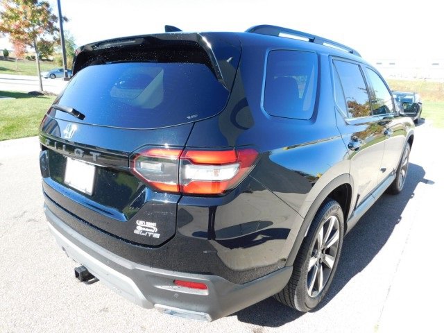 Used 2023 Honda Pilot Elite image 8