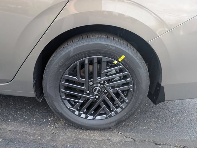 New 2026 Nissan Sentra SV w/ SV Convenience Package FWD image 24