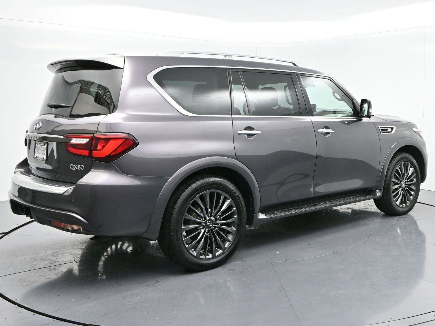 Used 2022 INFINITI QX80 Premium Select w/ Cargo Package image 7