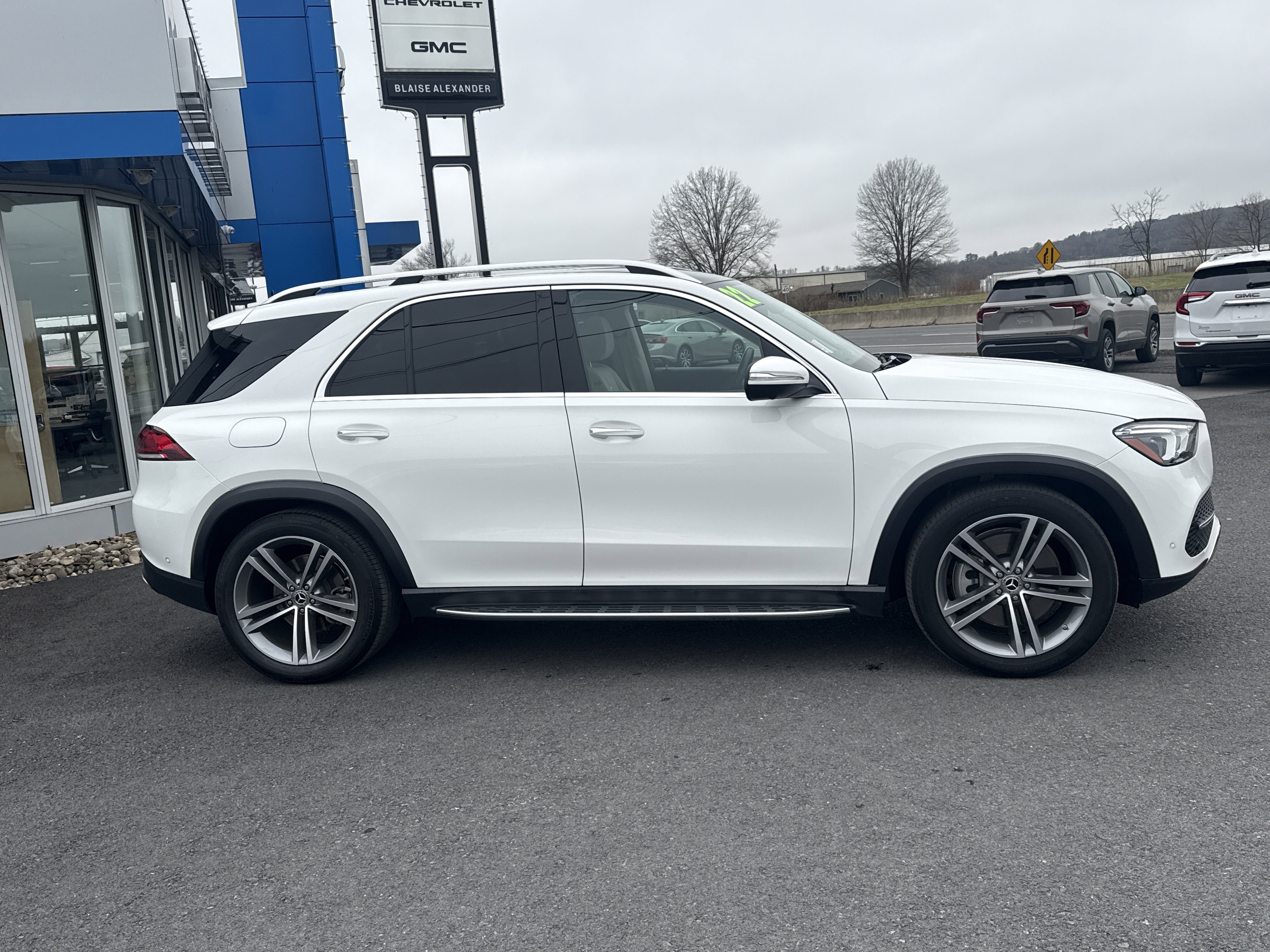 Used 2022 Mercedes-Benz GLE 450 4MATIC video 2