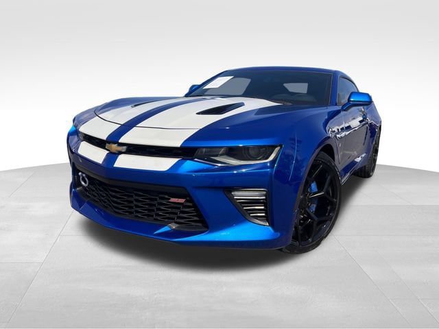 Used 2017 Chevrolet Camaro SS RWD image 9