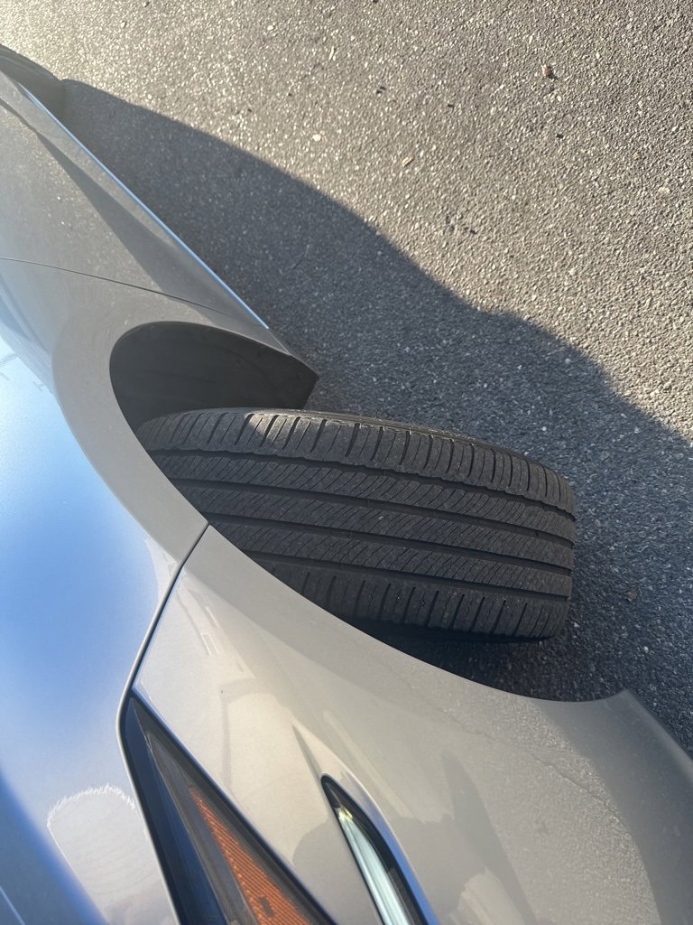 Used 2023 Lexus ES 300h F Sport image 9