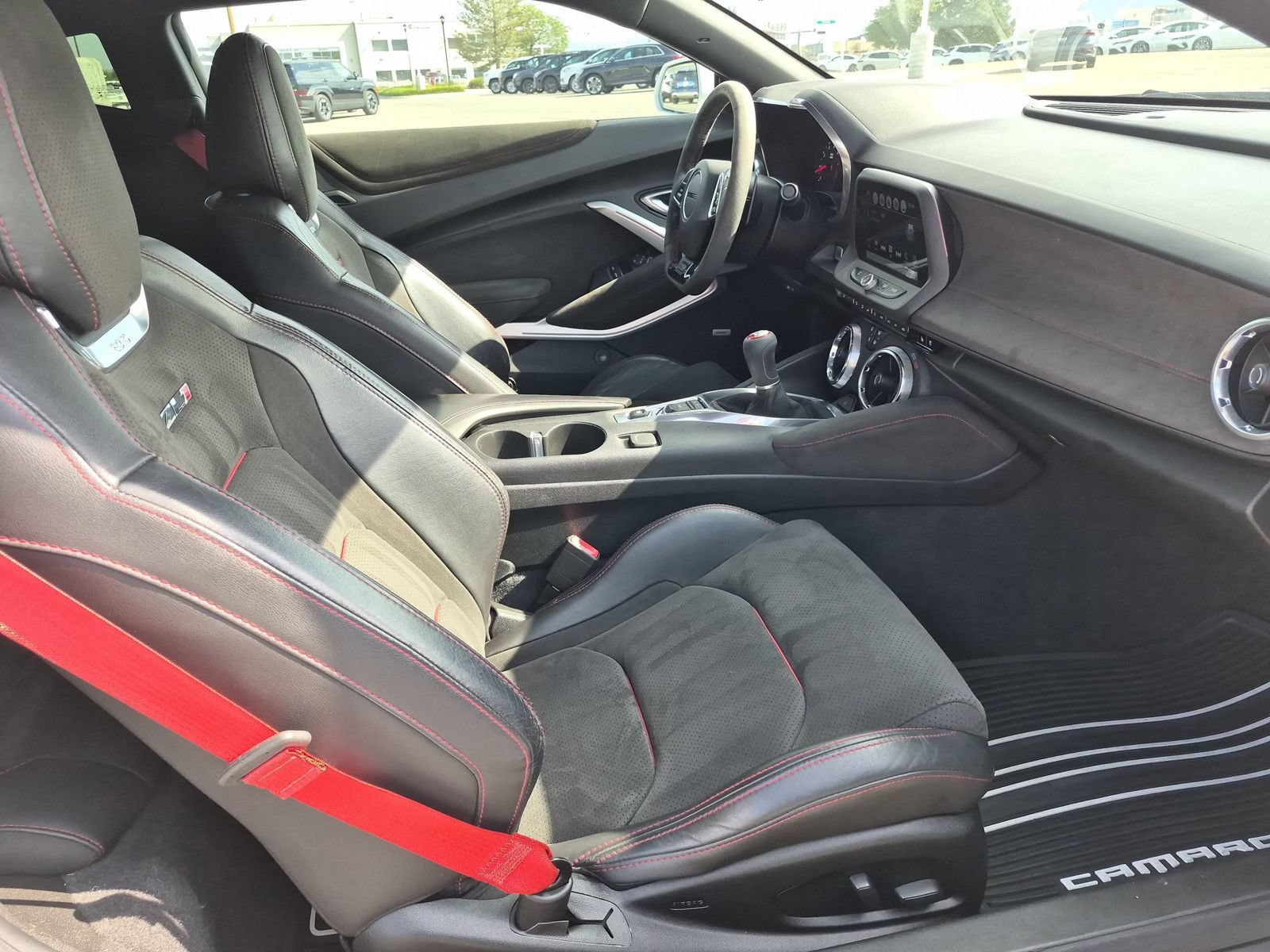 Used 2018 Chevrolet Camaro ZL1 RWD image 28
